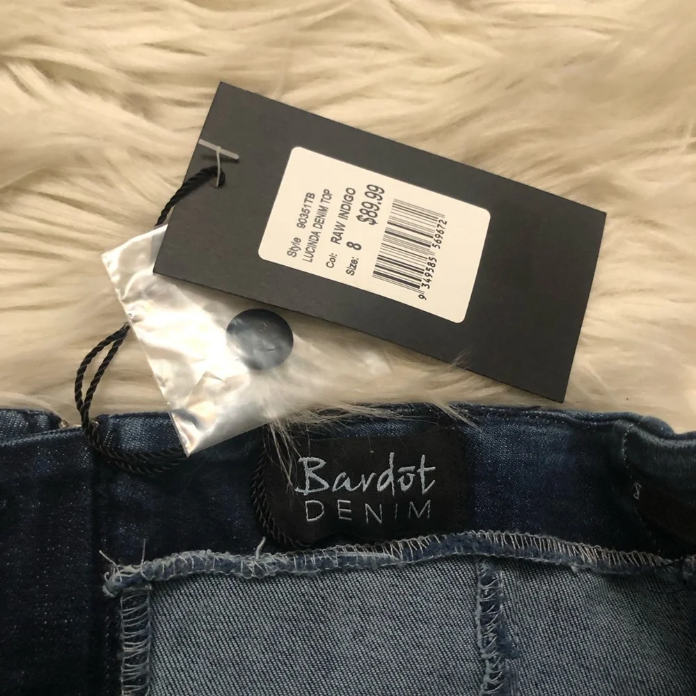Bardot Lucinda Bell Sleeve Off Shoulder Denim Indigo Blue Cropped Top size 8 NWT